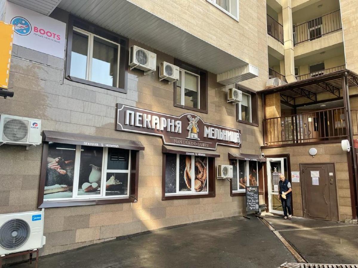 Студия New York В Самом Центре Города Apartment Almaty Ngoại thất bức ảnh